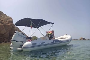 San Leone: Bådtur til Scala dei Turchi med svømmetur og skipper