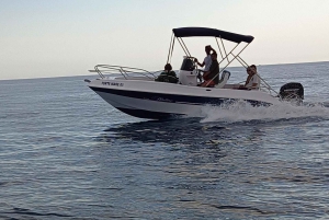 San Leone: tour di mezza giornata in barca Scala dei Turchi con skipper