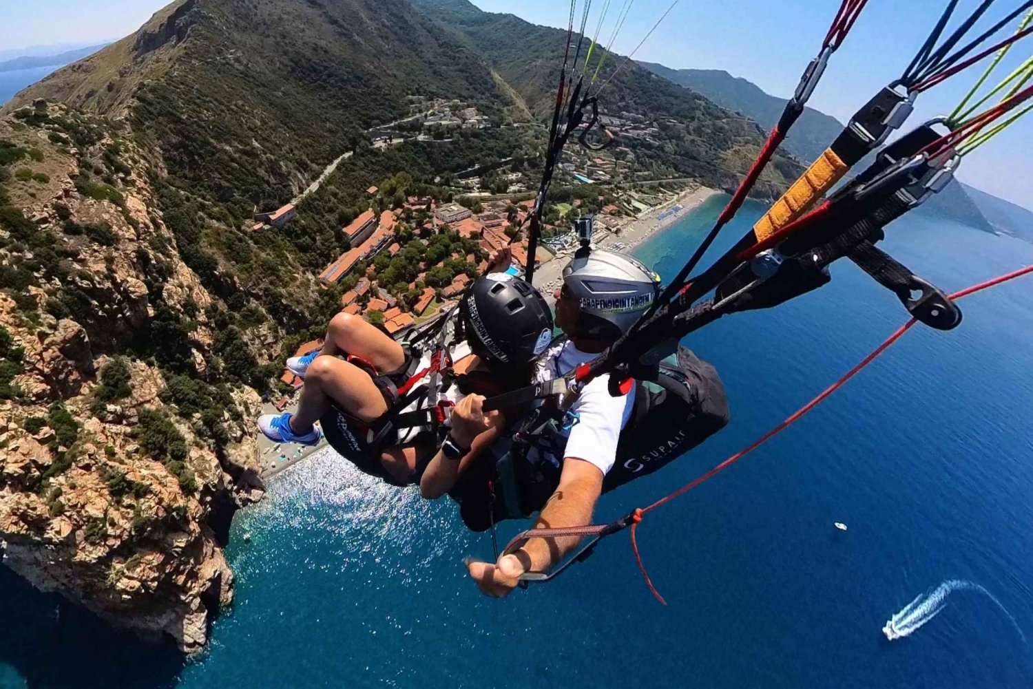 San Vito Lo Capo: paragliding flight with instructor/video