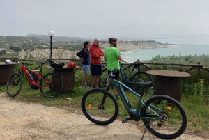 Scala dei Turchi, Dörfer und Streetfood: ein sizilianisches E-Bike-Abenteuer!