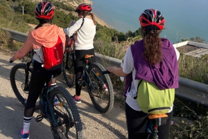 Scala dei Turchi, Dörfer und Streetfood: ein sizilianisches E-Bike-Abenteuer!