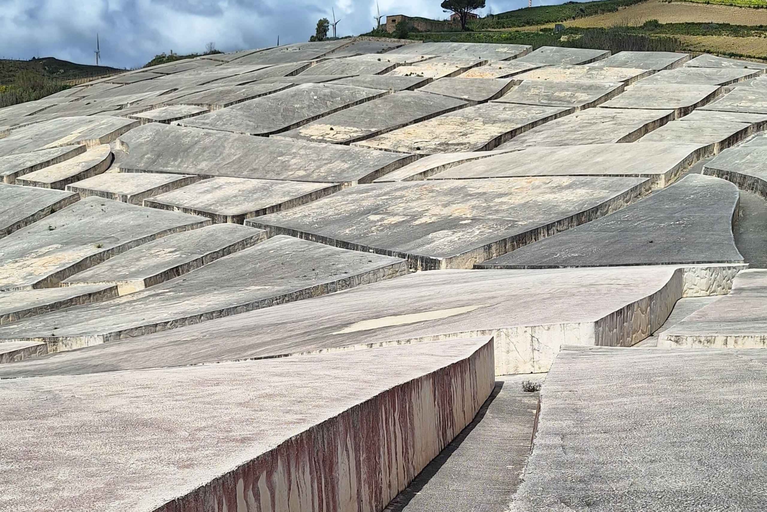 Sciacca: Tour Off Road 4x4 a Poggioreale e Cretto di Burri