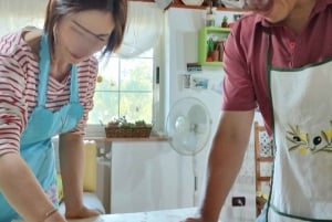 Sciacca: Traditionell pastakurs med vin ingår