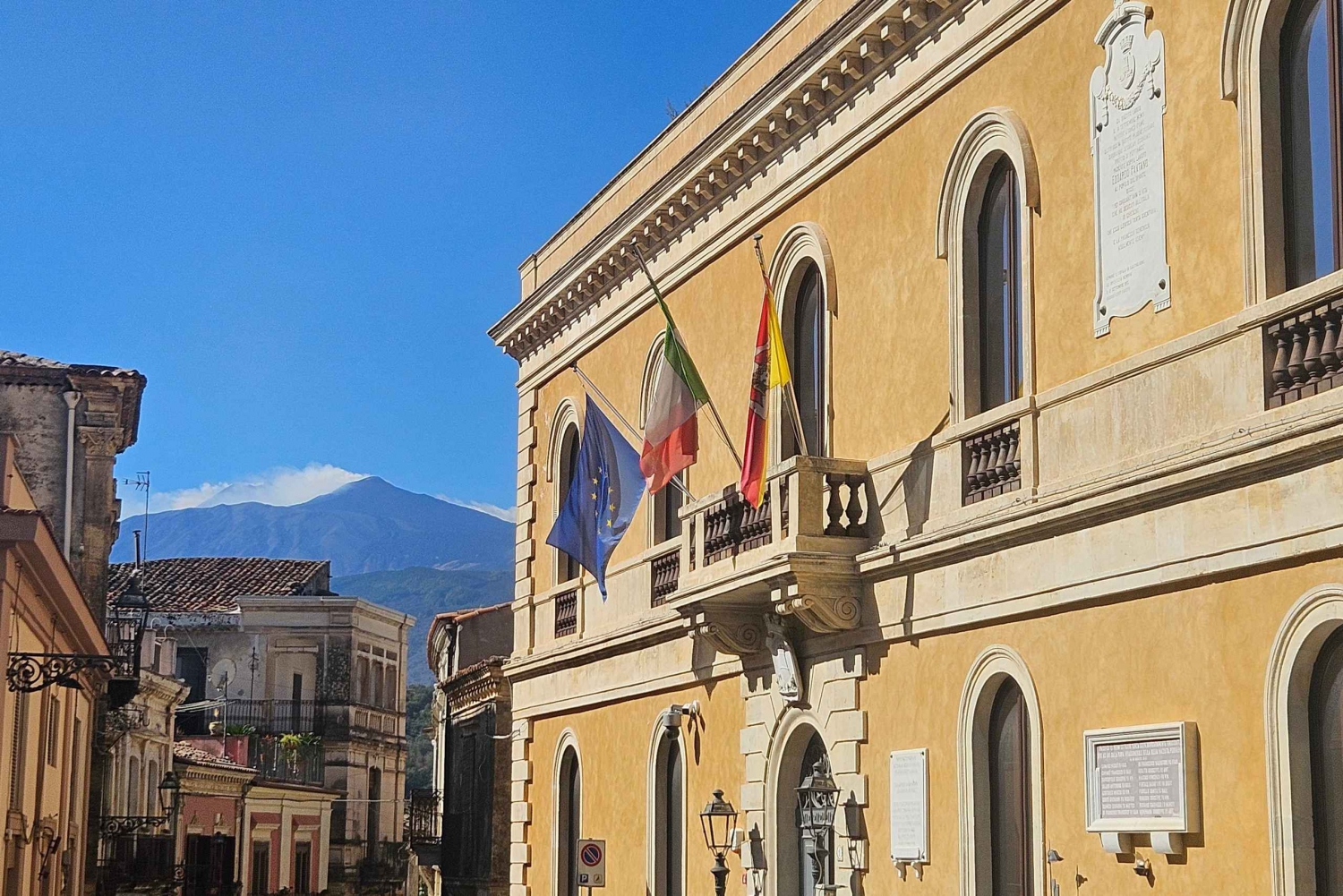 エトナ村巡り:リコッタ&ワイン試飲付きランチ