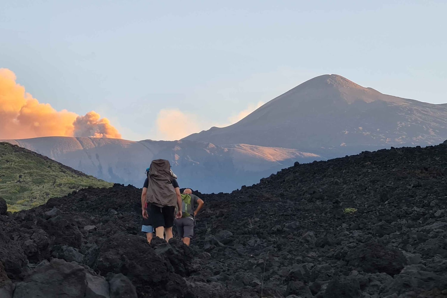 Sicilia: Etna 4x4 jeep-tur med lavagrotter og skoger
