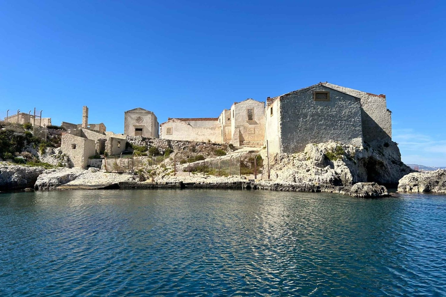 Siracusa Boat Tour: Tuna Factories of South East of Sicily