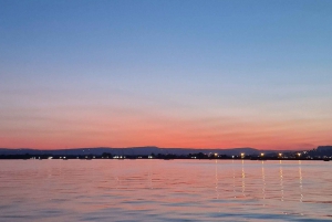 Siracusa: Prova de vinhos em barco com visita guiada e comida gourmet