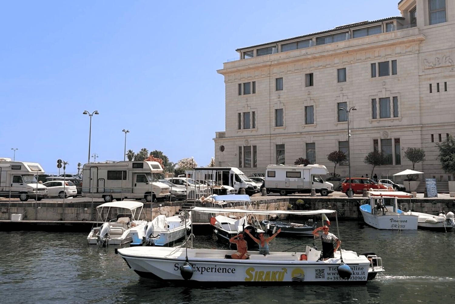 Siracusa: Ortigia ja meriluolat venekierros prosecco-viinillä ja hedelmillä