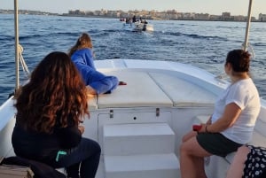 Syracuse : tour en bateau à Ortigia et dans les grottes marines avec prosecco et fruits