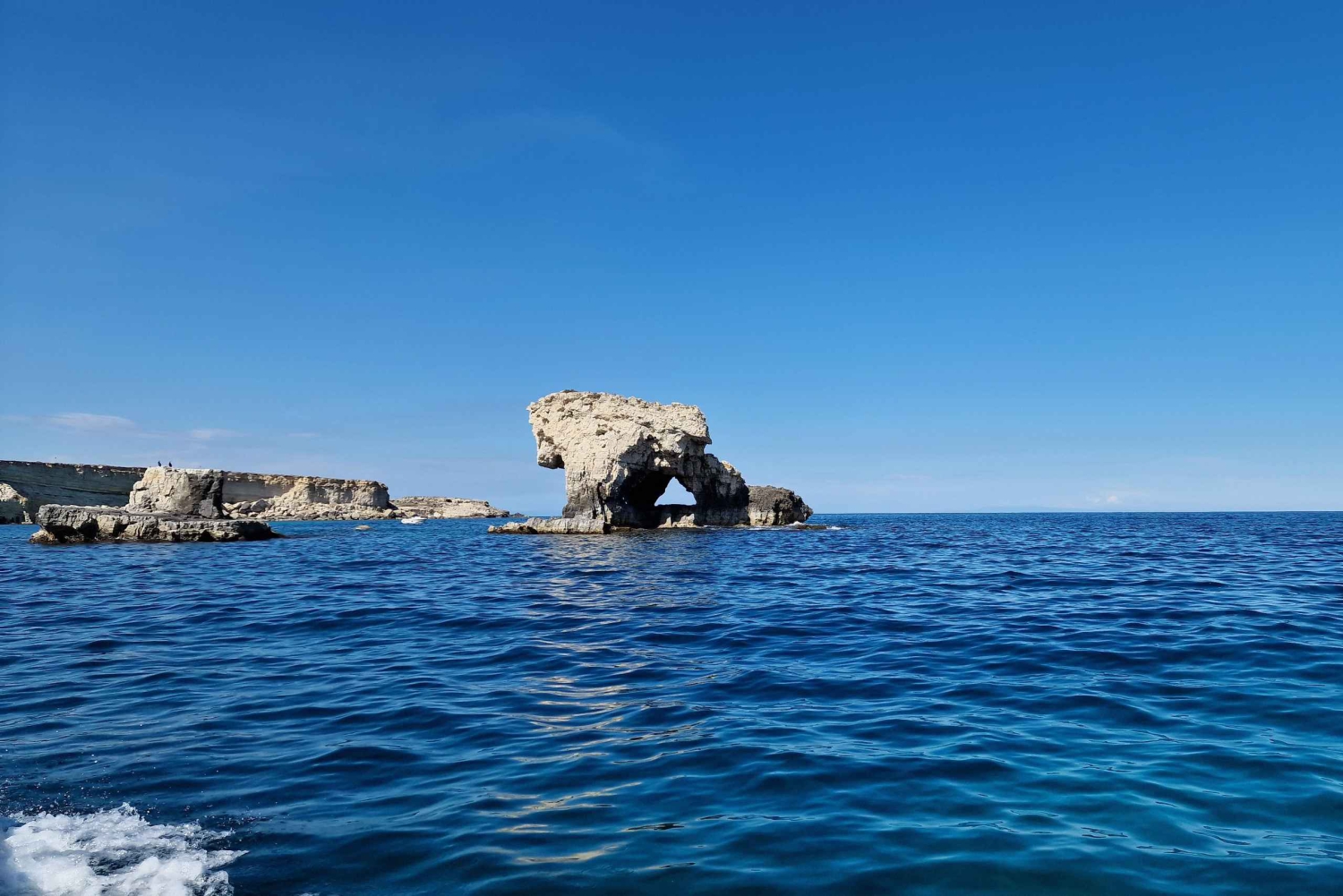 Siracusa: Ortigia +sea caves +fishing experience