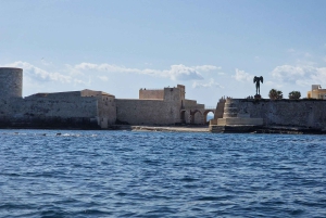 Siracusa: Ortigia +sea caves +fishing experience