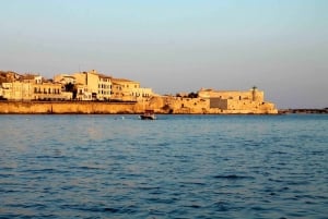 Siracusa: passeio de barco pela Ilha Ortygia com visita à gruta