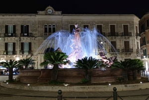 Siracusa Tour: Ortigia by Night in English