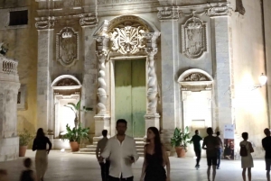 Siracusa Tour: Ortigia by Night in English