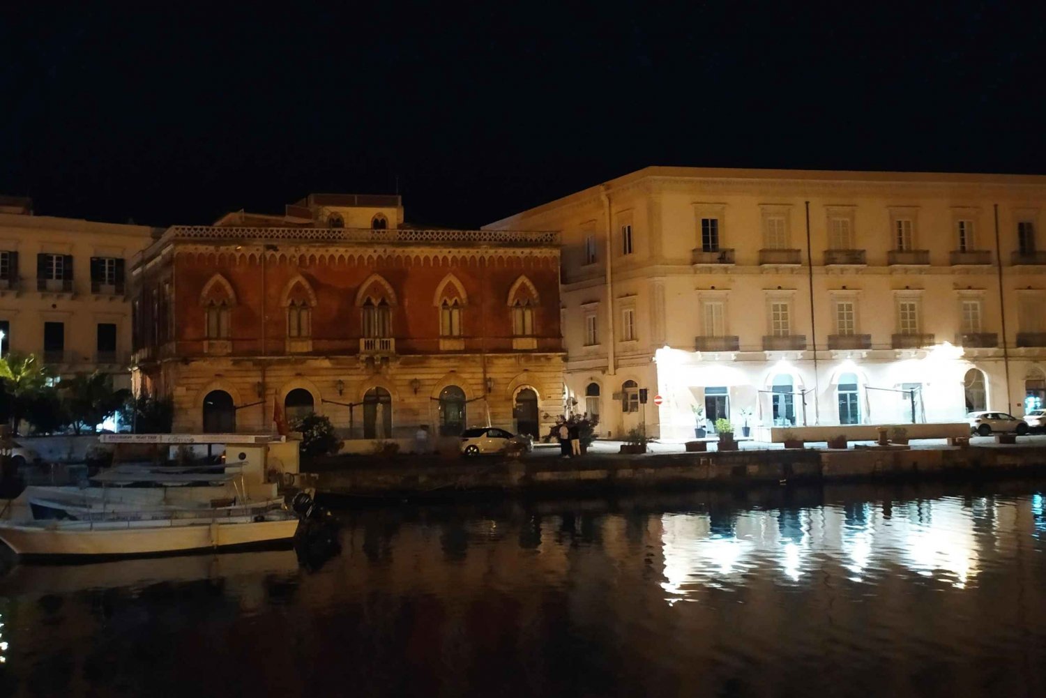 Siracusa: Tour nocturno de Ortigia