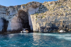 Siracusa: Prova de vinhos em barco com visita guiada e comida gourmet