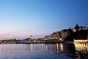 Siracusa: Prova de vinhos em barco com visita guiada e comida gourmet