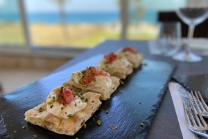 Siracusa: Prova de vinhos em barco com visita guiada e comida gourmet