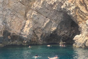 Tour met snorkelen bij de zeegrotten en het eiland Ortigia
