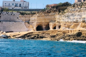 Tour met snorkelen bij de zeegrotten en het eiland Ortigia