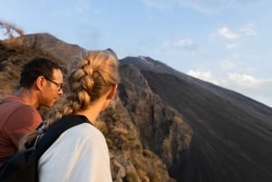 Stromboli: vandring i solnedgången vid Sciara del Fuoco