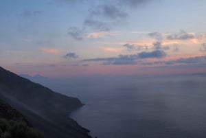 Stromboli: Volcanic Eruptions Hiking Tour