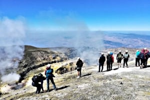 Summit Craters 3357 m. Trekking Tour