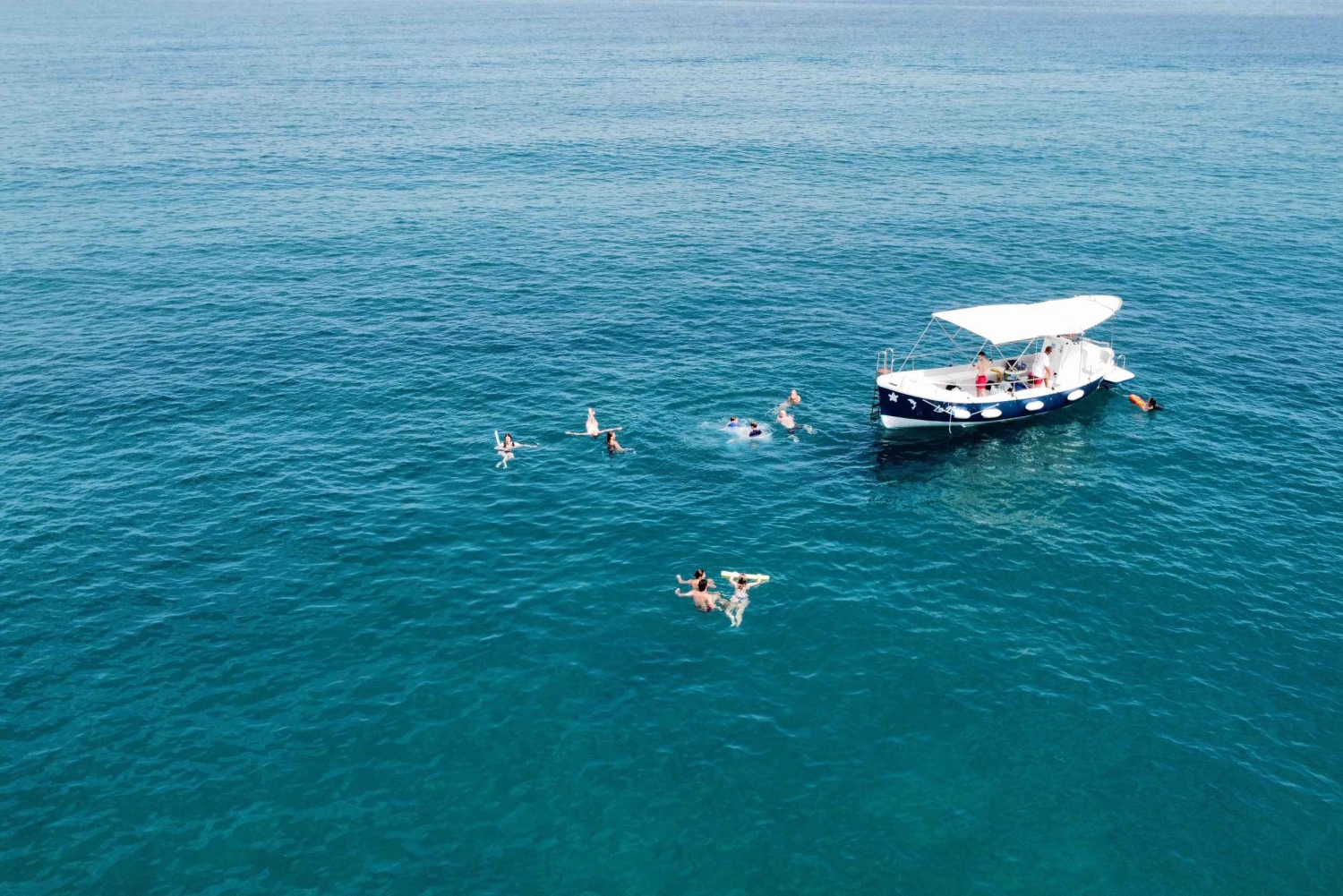 Excursion en bateau au coucher du soleil le long de la côte de Cefalù