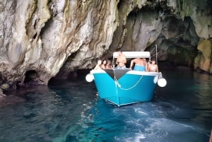 Syracuse: Veneajelu kapteeni Mirkon kanssa, snorklausta ja luolia