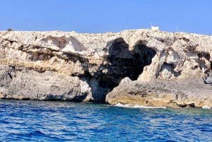 Syracuse: Boat tour with barbeque on board