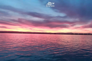 Syrakus: Bootsfahrt mit Mittagessen, Wein und Badestopps