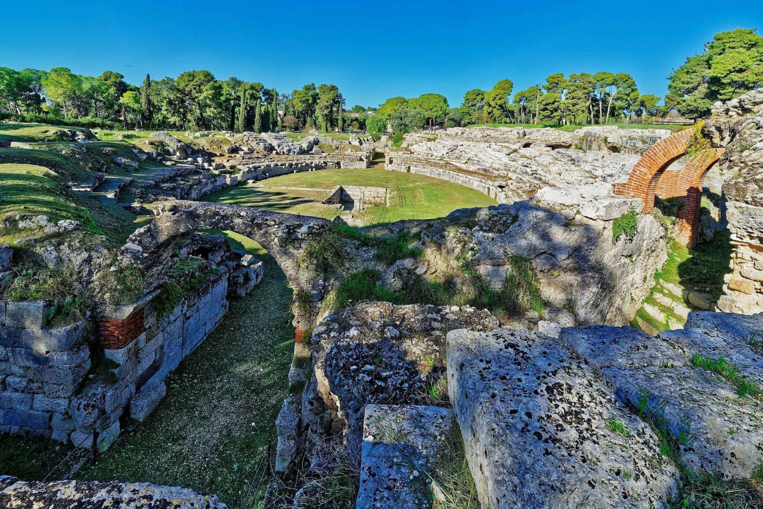 Сиракузы: греческий театр и тур на закате в Неаполисе in Sicily