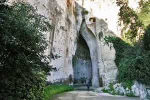 Syracuse: Neapolis Archaeological Park Small Group Tour