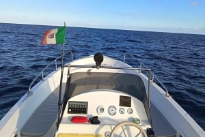 Siracusa: Ortigia e Grotte Marine Tour in Barca con Bagno