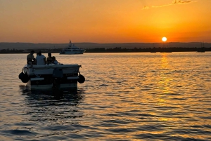 Siracusa: Excursão de barco a Ortigia e às grutas marinhas
