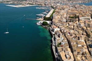 Syrakusa: Ortigia-båttur med grottor och Pillirina