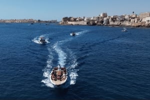 Siracusa: Båttur til øya Ortigia og grottene i havet