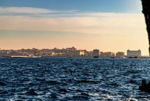 Syracuse: Ortigia Island Boat Tour with Lunch and Wine