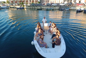 Syracuse: Ortigia Island & Sea Cave Boat Tour with Prosecco