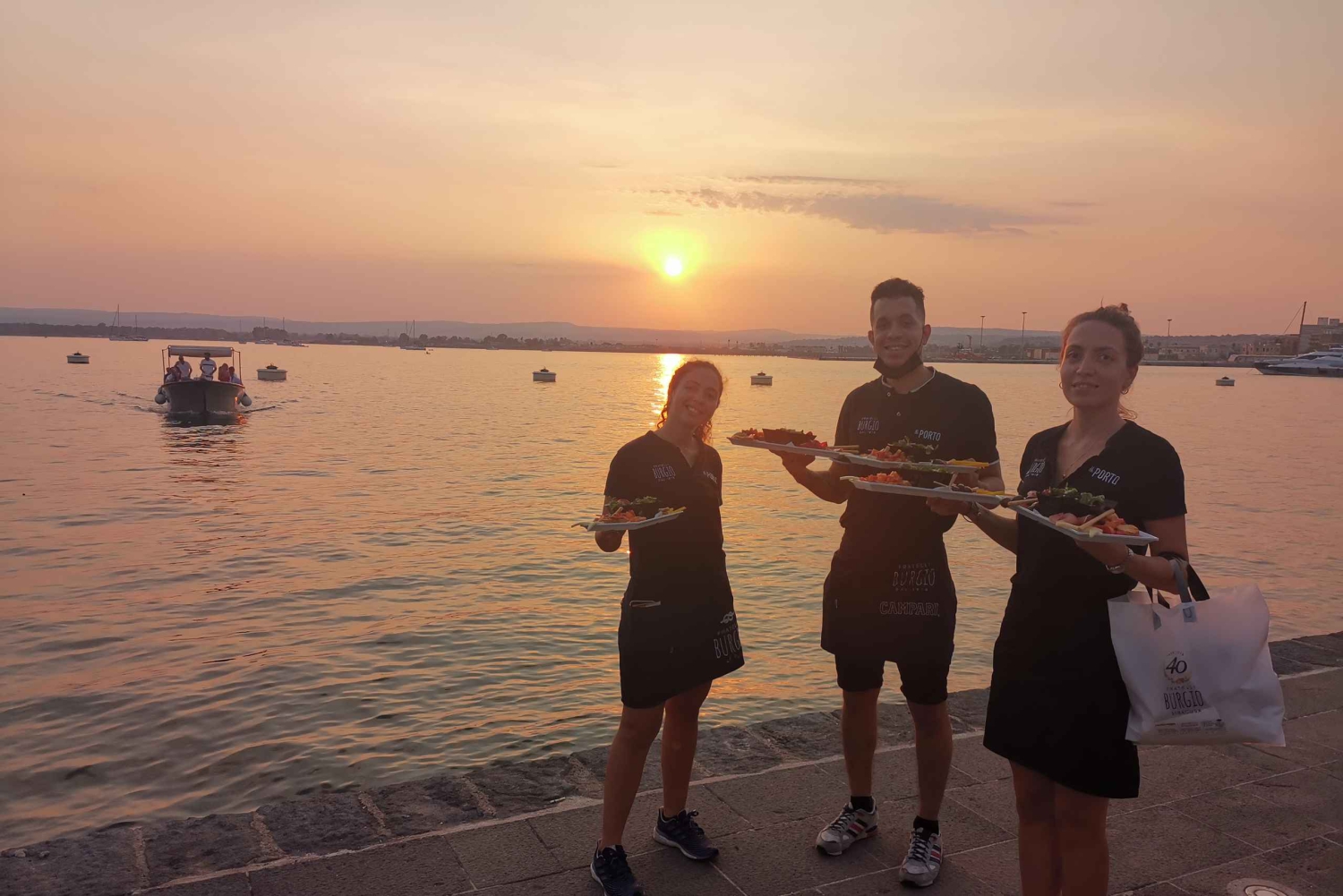 Syracuse: Ortigia-zonsondergangcruise met aperitief