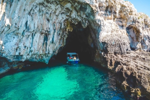 シラキュース：オルティージャ島と海の洞窟のプライベートボートツアー