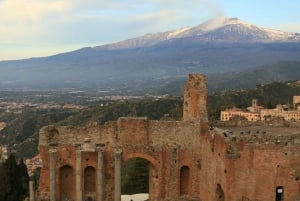 Taormina: inträdesbiljett till den antika teatern och guidad tur