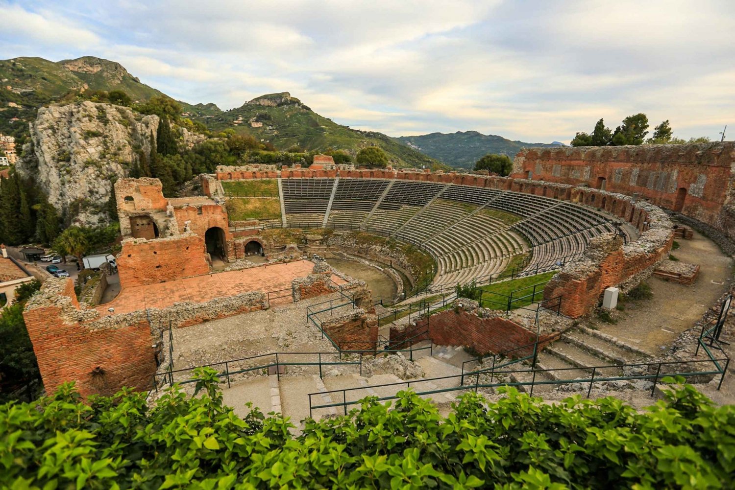 Taormina: Antikes Theater Ticket ohne Anstehen & Audioguide