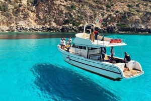 Taormina: tour en barco con aperitivo en Isola Bella
