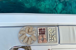 Taormina: Boat Tour with Sicilian Wine Tasting