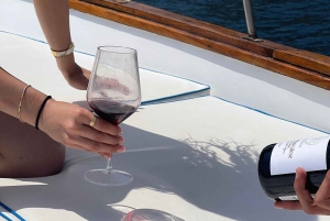 Taormina: Boat Tour with Sicilian Wine Tasting