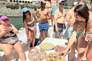 Taormina: Boat Tour with Sicilian Wine Tasting