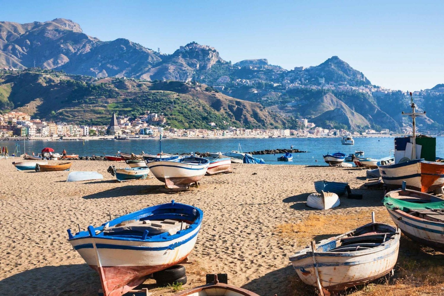 Taormina: Rondvaart met snorkelen en zwemmen