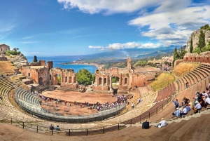 Taormina: Boat Tour with Snorkeling and Swimming