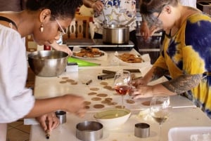 Taormina: Cannolo Cooking Class with Completion Certificate